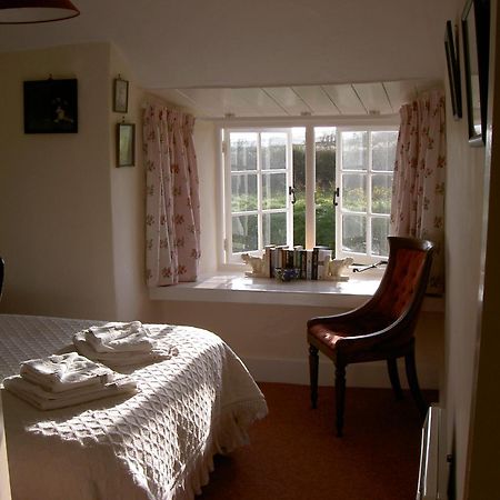 Lower Tresmorn Farmhouse Crackington Haven 외부 사진
