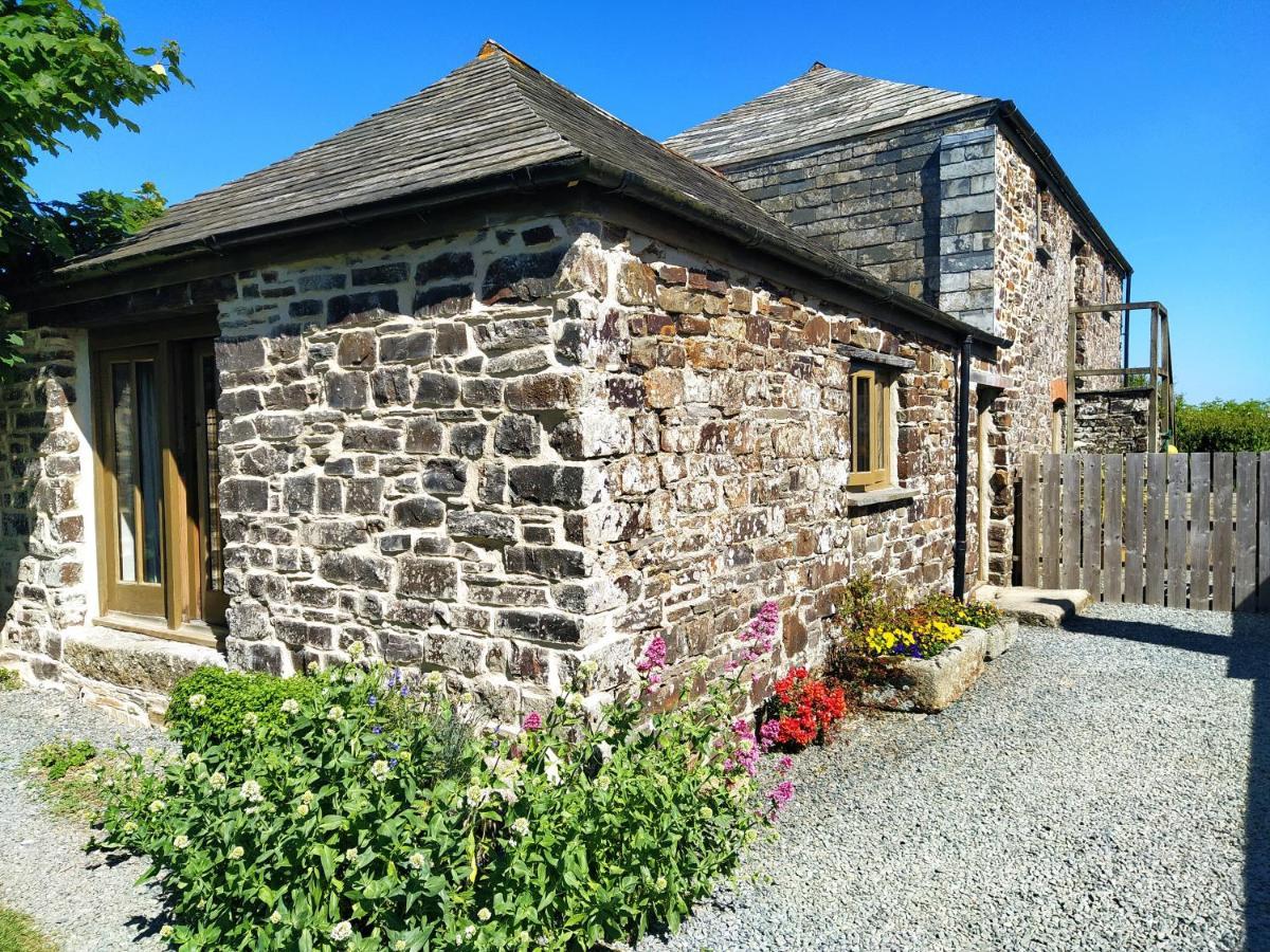 Lower Tresmorn Farmhouse Crackington Haven 외부 사진