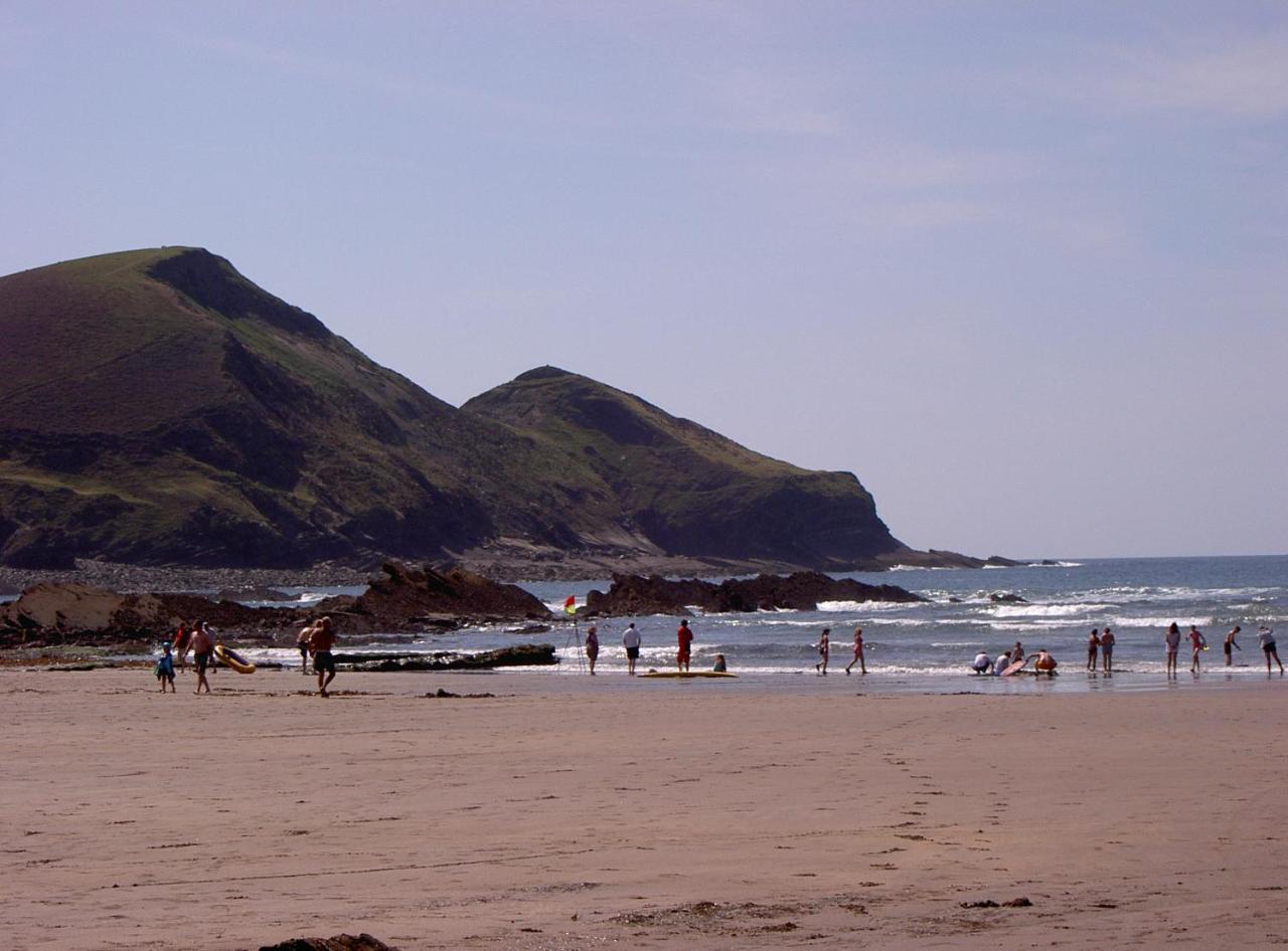 Lower Tresmorn Farmhouse Crackington Haven 외부 사진